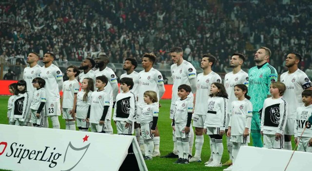 Spor Toto Süper Lig: Beşiktaş: 1 - Adana Demirspor: 0 (Maç devam ediyor)