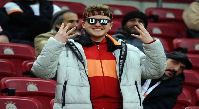 Spor Toto Süper Lig: Galatasaray: 1 - İstanbulspor: 0 (Maç devam ediyor)