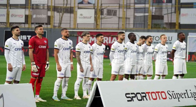 Spor Toto Süper Lig: İstanbulspor: 1 - Kasımpaşa: 1 (İlk yarı)