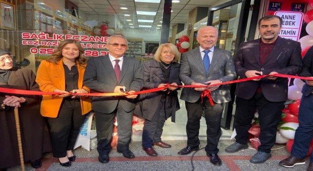 Stajyer olarak girdiği eczaneni patronu oldu