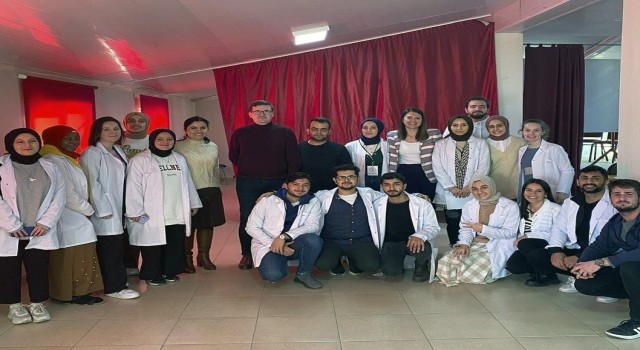 SUBÜ öğrencileri diyabete dikkat çekti