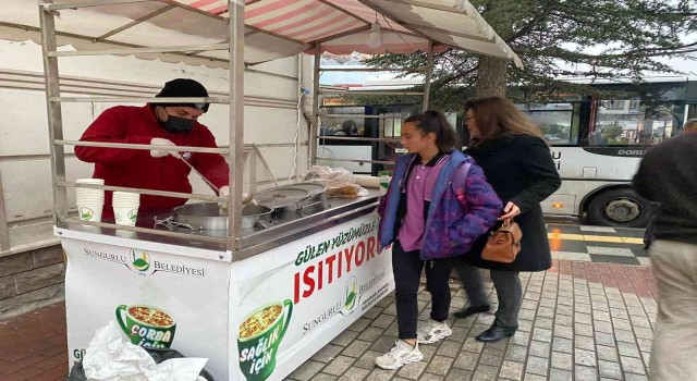 Sungurlu Belediyesinden Bardakta çorba ikramı