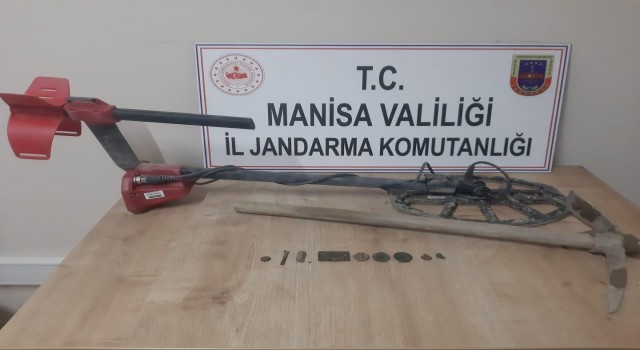 Şüphe üzerine durdurulan araçta Roma dönemi sikkeleri bulundu