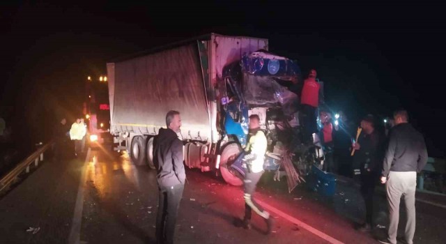 Susurlukta trafik kazası, 1 kişi yaralı 1 kişi ölü