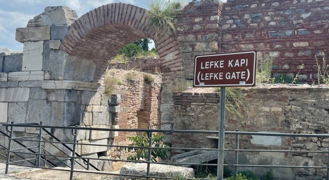 Tarihi Lefke Kapıdaki suyolunda Osmanlı kitabesi bulundu