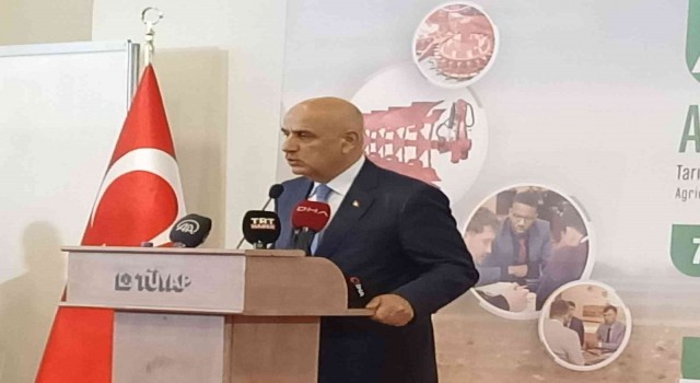 Tarım ve Orman Bakanı Kirişciden traktörlere koltuk ısıtması tavsiyesi