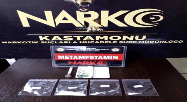 Taşınabilir şarj cihazından uyuşturucu çıktı:1 gözaltı