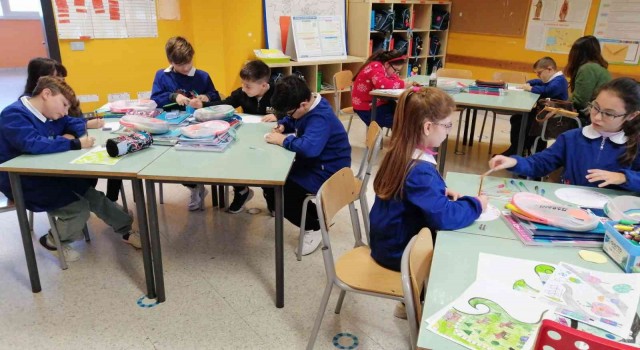 Tekmandan uluslararası “Mutlu et mutlu ol” eTwinning projesi
