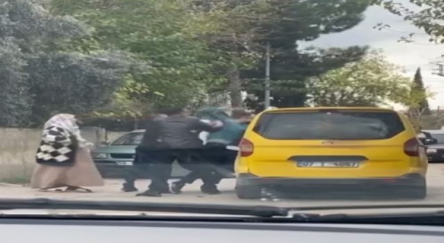 Ticari taksi şoförü tartıştığı şahıs tarafından yumruklandı