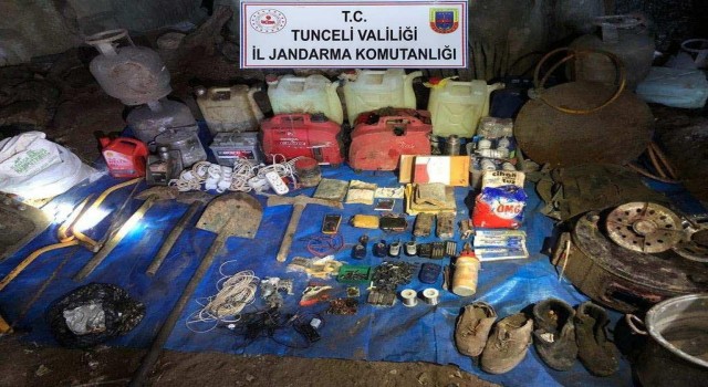 Tuncelide teröristlere ait 15 sığınak imha edildi