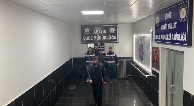 Tuncelide uyuşturucu temin etmek için hırsızlık yapan 2 şüpheli tutuklandı