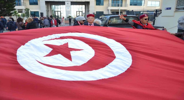 Tunusta göstericiler parlamento seçimlerini protesto etti