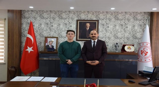 Türkiye üçüncüsünden Müdür Özdemire ziyaret