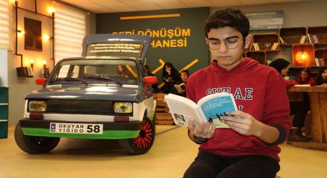 Türkiyede ilk: Kütüphanedeki otomobil okuma oranını yükseltti