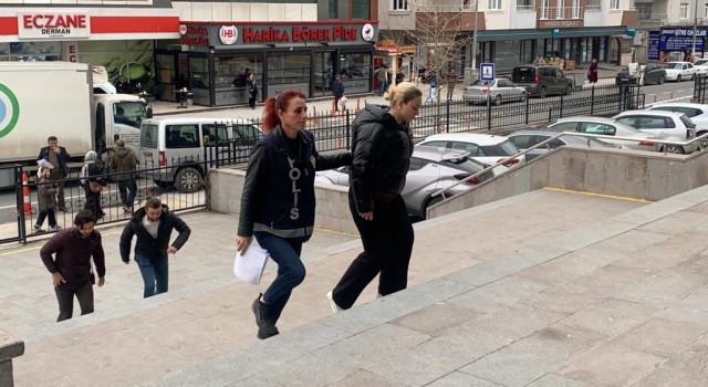 Türkiyenin gündemine oturan sahte doktor 13 yıl hapis cezası ile yargılanacak