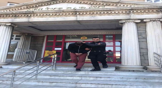 Uyuşturucu tacir baskınla yakalandı