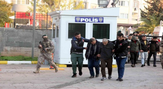 Uyuşturucu ticareti yapan 10 kişi tutuklandı