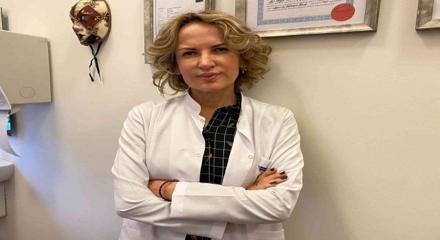 Uzmanından öneri: “Kışın cildi canlı tutmak için bol su için”