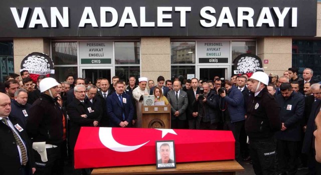 Vanda vefat eden Cumhuriyet Savcısı için tören düzenlendi