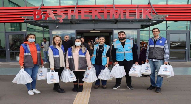 Yalova Belediyesinden hastalara ‘geçmiş olsun paketi