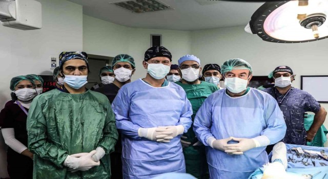 Yeni geliştirilen ameliyat tekniği başarıyla uygulandı