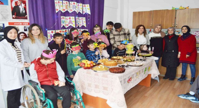 Yerli Malı Haftası özel öğrencilerle kutlandı