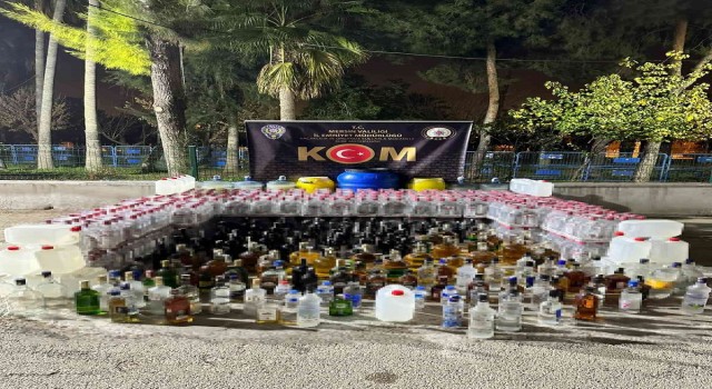 Yılbaşı öncesi Mersinde bin 215 litre sahte alkol ele geçirildi
