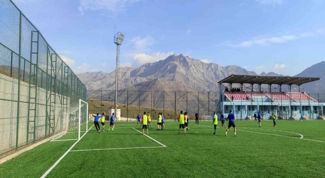 Yıllarca terörle anılan ilçenin futbol takımı 20 yıl sonra futbol sahasına kavuştu