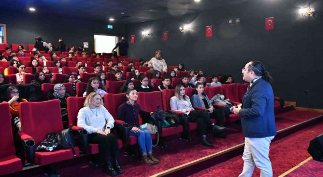 YKS ve LGSye hazırlanan öğrencilere motivasyon semineri