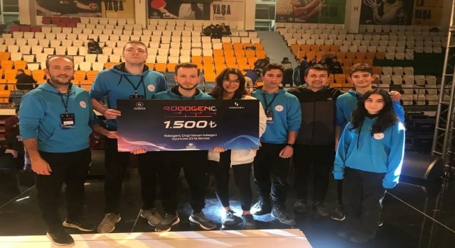 ZBEÜ öğrencileri Robogenç yarışmasında derece aldı