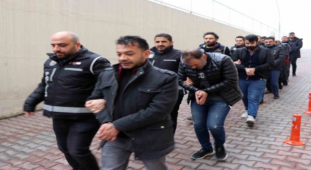 3 aylık ‘ruhsatsız silah operasyonunda 8 kişi adliyede