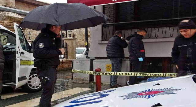 4 dakikada olay yerine giden polis kamera kayıtlarını inceleyince üzüntü yaşadı
