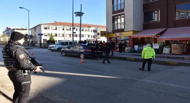 46 polisin katılımıyla huzur denetimi: 248 şahıs sorgulandı