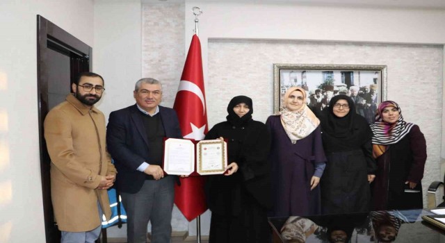 46 yaşından sonra hafız oldu