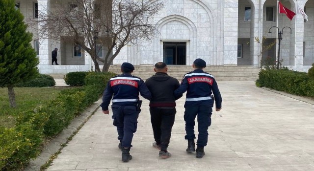 5 ayrı suçtan aranan şahıs Milasta yakalandı