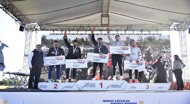 Adana Kurtuluş Yarı Maratonunda birinciler Kenyadan