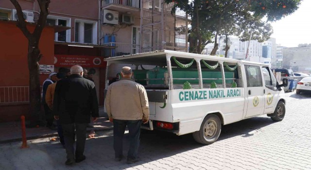 Adanada kan davasına kurban giden gencin cenazesi teslim alındı
