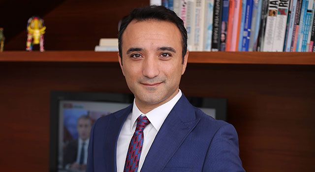 Adem Öz: "Teknolojiyi takip ederek işimizi geliştirmek zorundayız"