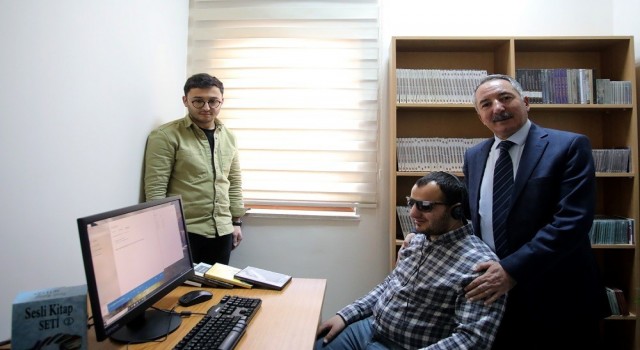 AİÇÜde görme yetersizliği olan öğrenciler için sesli kütüphane oluşturuldu
