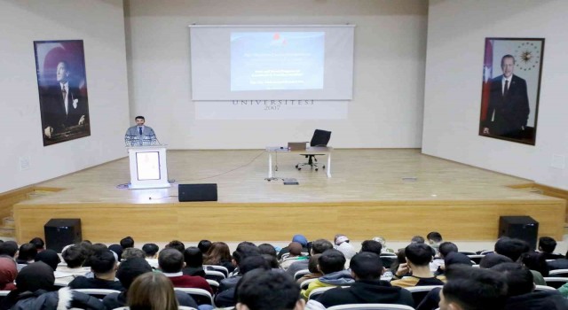 AİÇÜde “Work And Travel Programı ve Amerikada İş Fırsatları” semineri düzenlendi