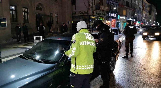 Aksarayda Çevik Kuvvetten şok denetim