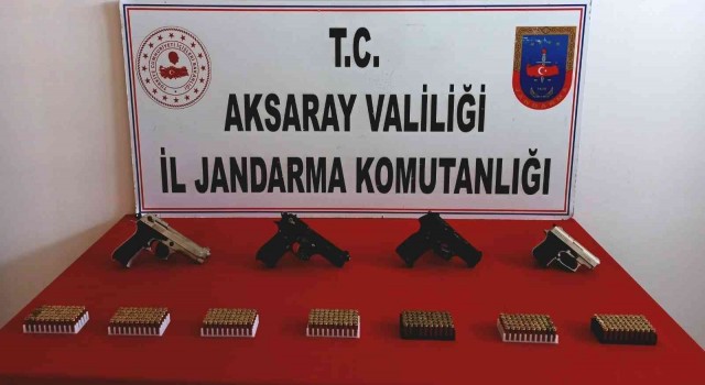 Aksarayda jandarmadan silah operasyonu: 4 gözaltı