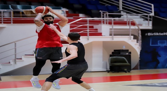 Aliağa Petkimspor, Gaziantep Basketbol müsabakasının hazırlıklarını sürdürüyor