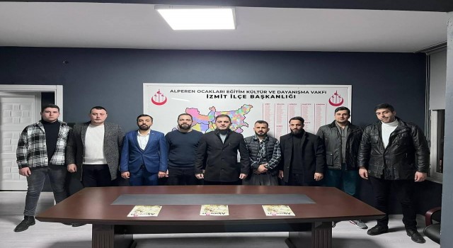 Alperen Ocakları İzmit İlçe Başkanı Fuat Çelik yeni yönetimini açıkladı