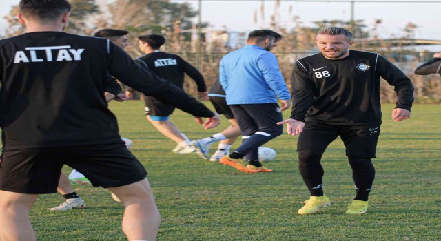 Altay, hazırlık maçında berabere kaldı