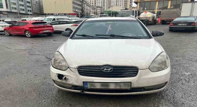 Ambulansa yol vermeyen konvoydaki araç sürücüleri yakalandı