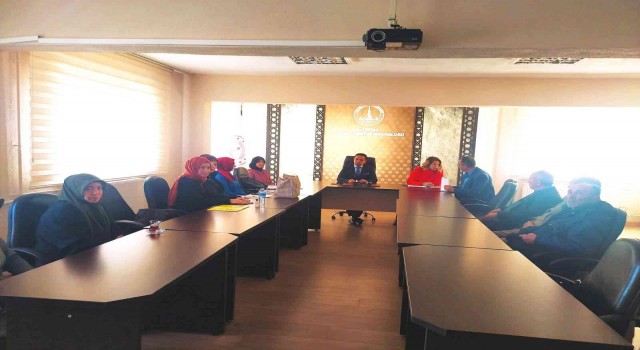 Anaokullarında görevlendirilecek öğretmenlerle oryantasyon ve istişare toplantısı