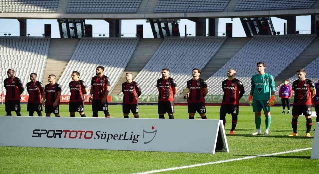 Andrea Pirlodan kadroda 1 değişiklik