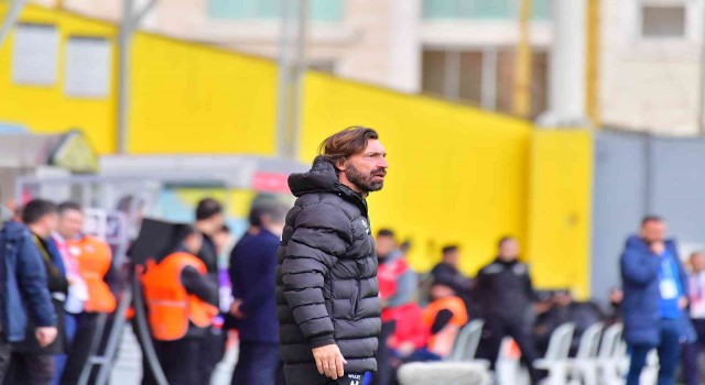 Andrea Pirlodan kadroda 8 değişiklik