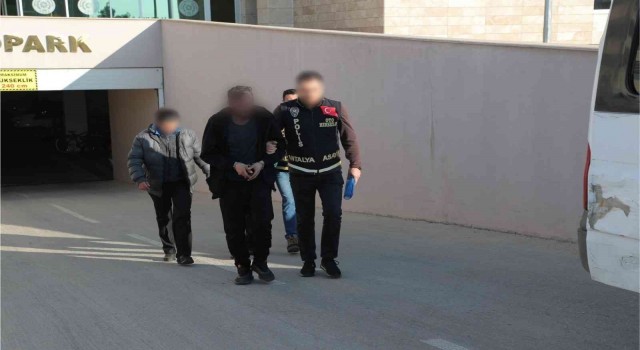 Antalyada aranan 71 şüpheli yakalandı